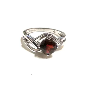 10K White Gold Garnet and Diamonds Ring
