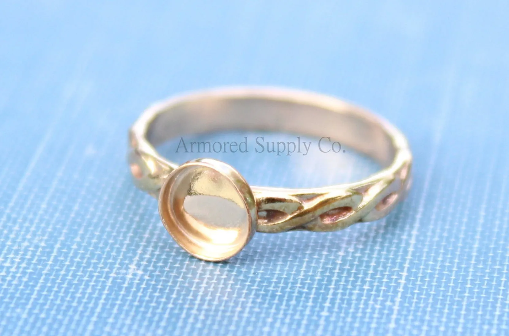 10mm Round Bezel Celtic Infinity Ring blank Yellow Gold Filled