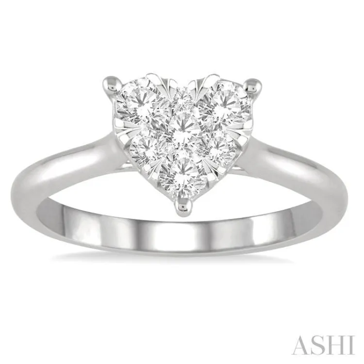 1/2 Ctw Round Cut Diamond Heart Shape Lovebright Ring in 14K White Gold