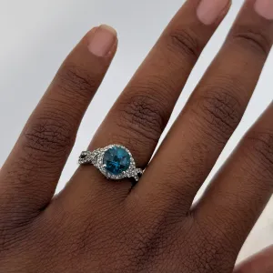 14k White Gold London Blue Topaz & Diamond Infinity Twist Ring (Size 7)