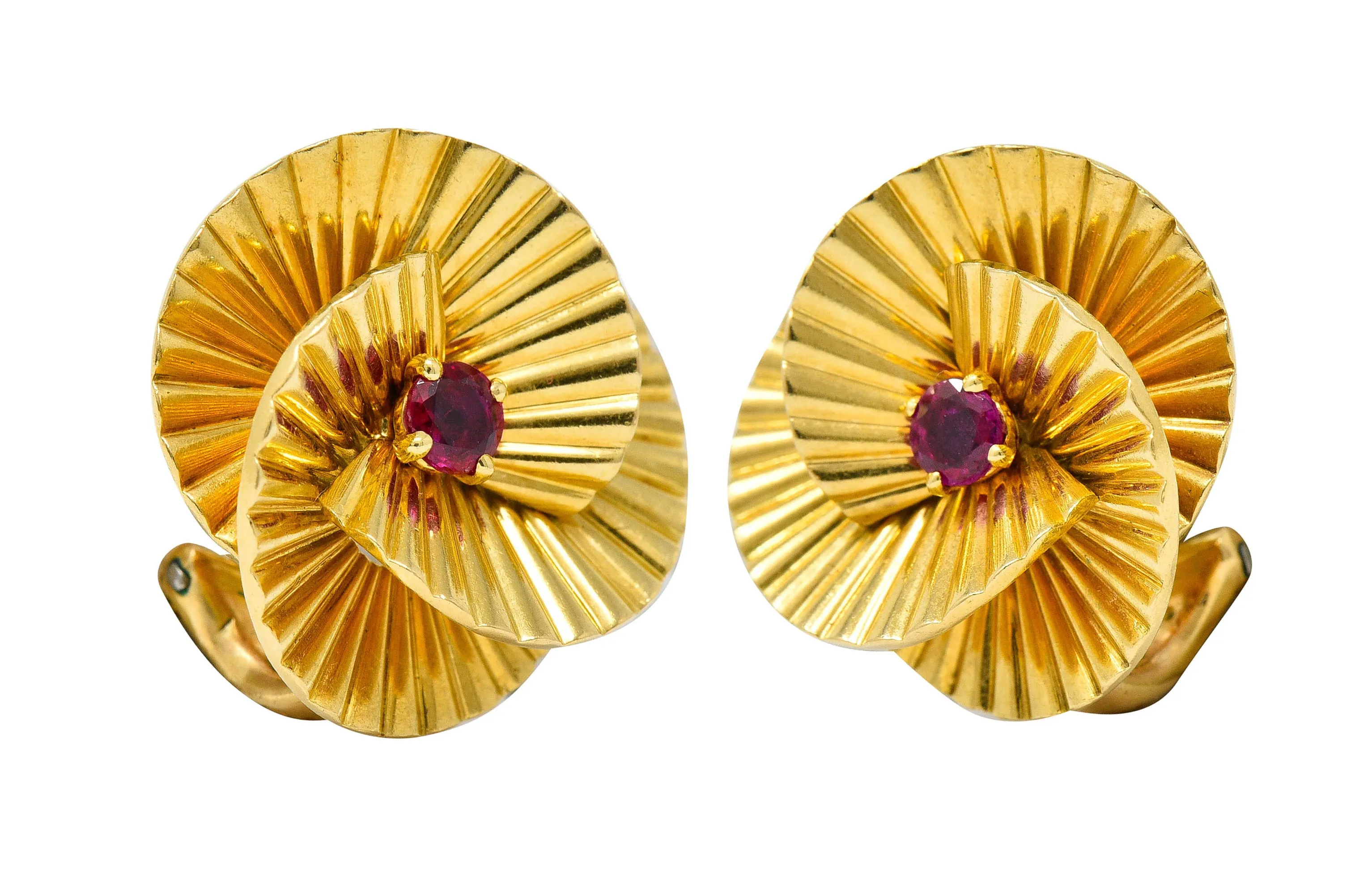 1940's Cartier Paris Ruby 18 Karat Gold Ridged Trefoil Ear-Clip Earrings