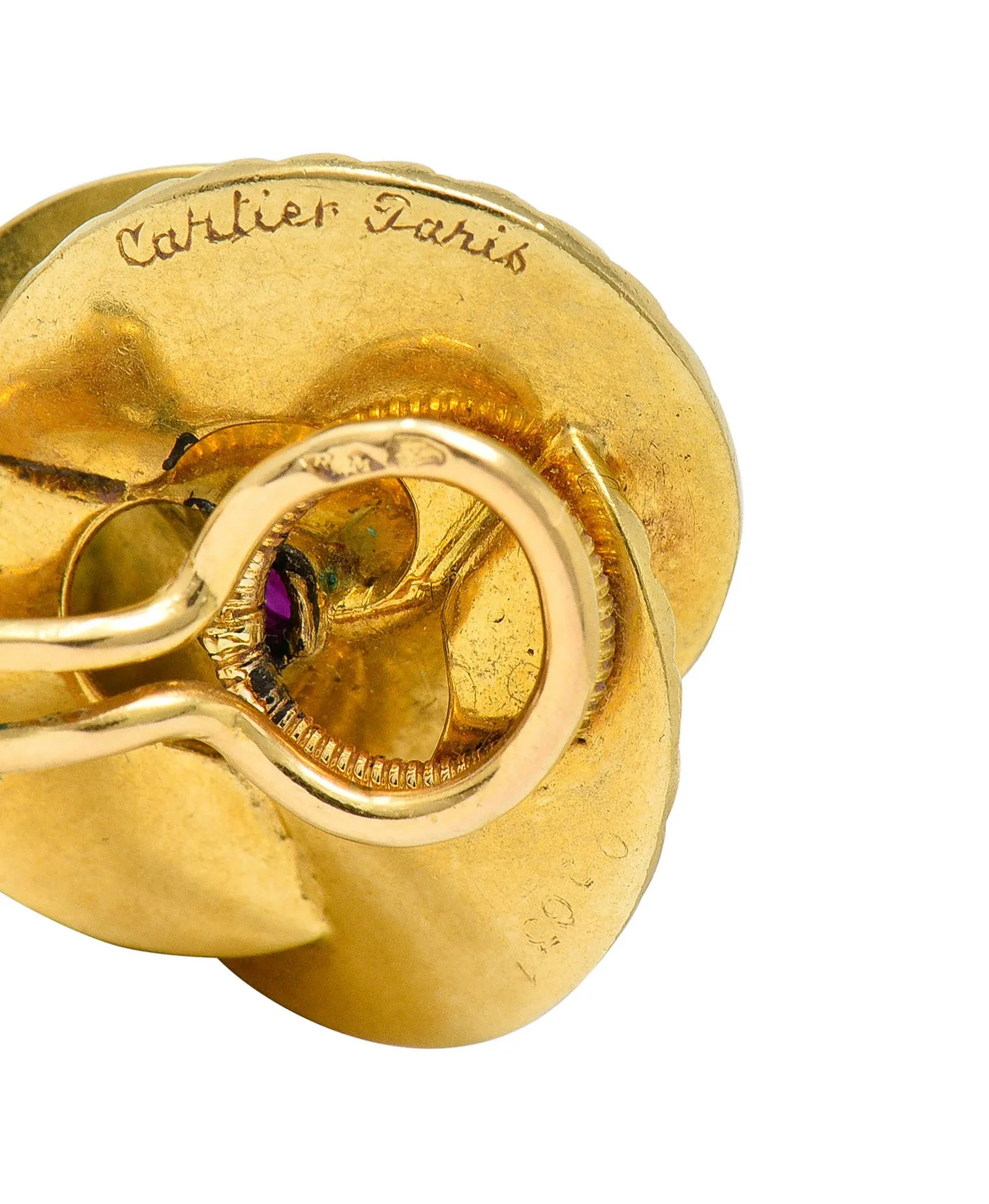 1940's Cartier Paris Ruby 18 Karat Gold Ridged Trefoil Ear-Clip Earrings