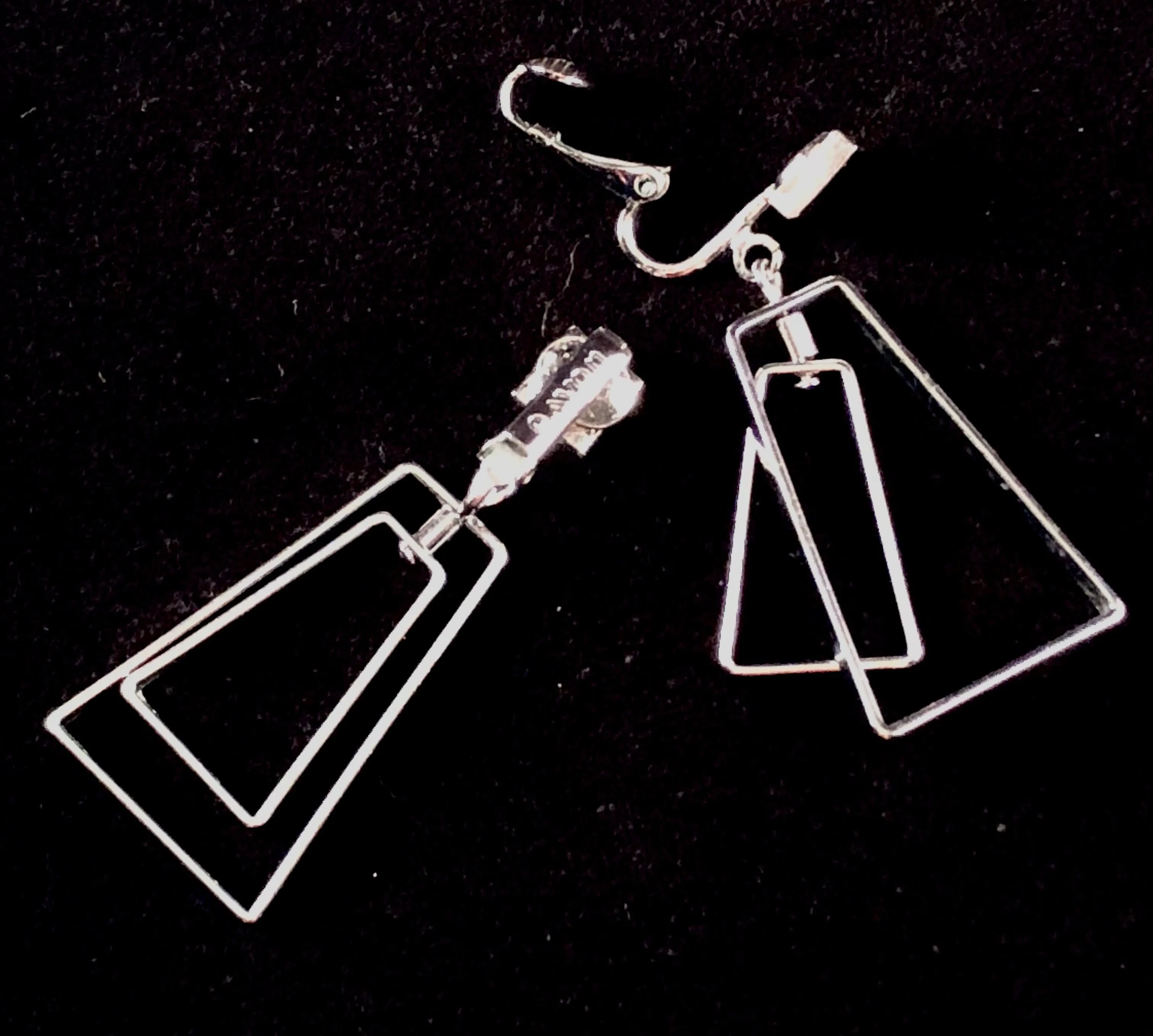 1977 Avon Sweet Whispers Earrings