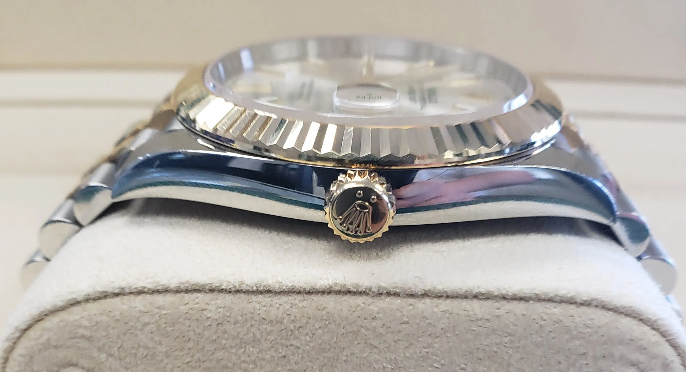 2017 UNPOLISHED Rolex DateJust 41 II 126333 Silver Two-Tone 41mm Jubilee Watch