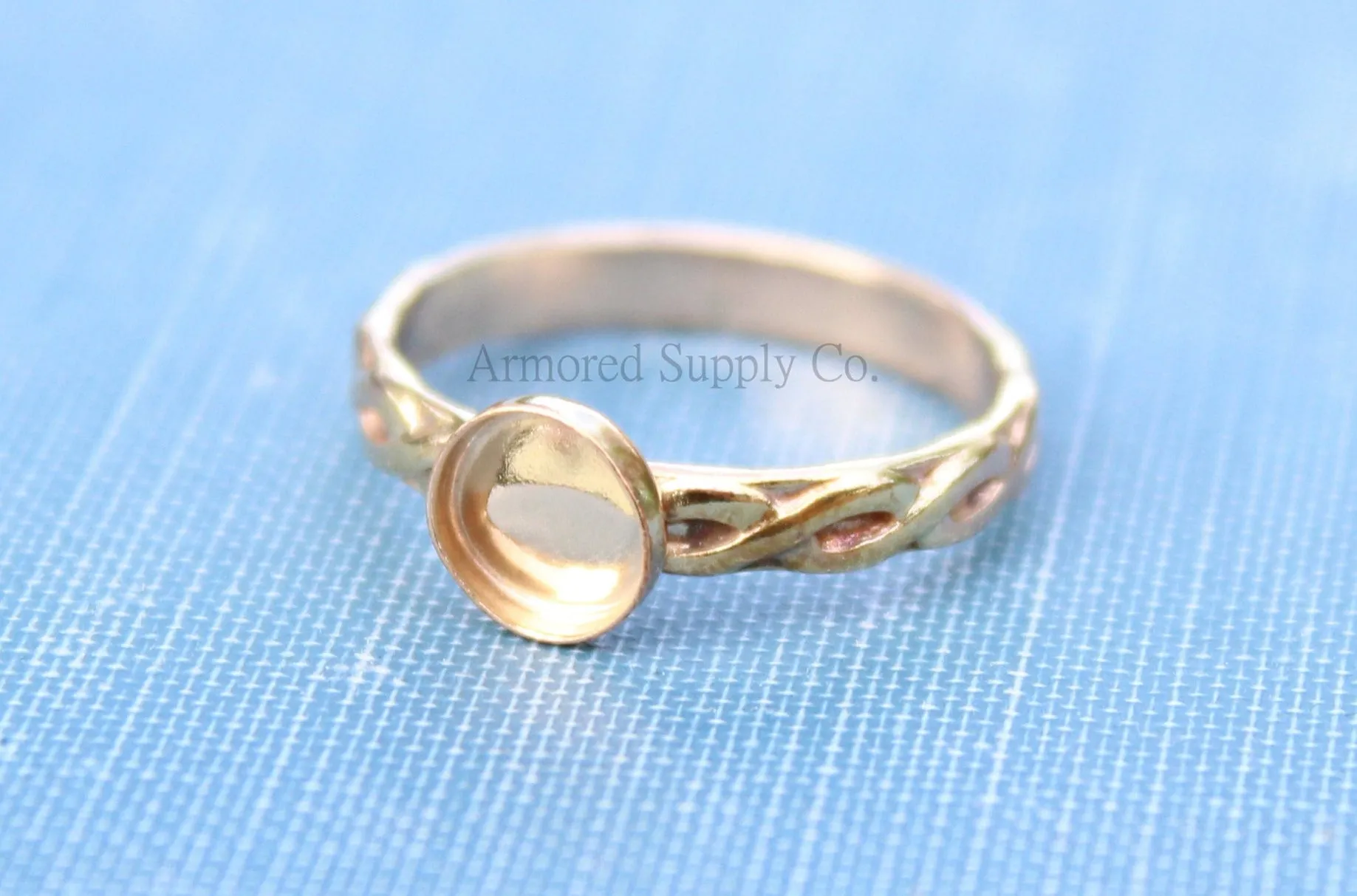 6x4mm Oval Bezel Celtic Infinity Ring blank Yellow Gold Filled