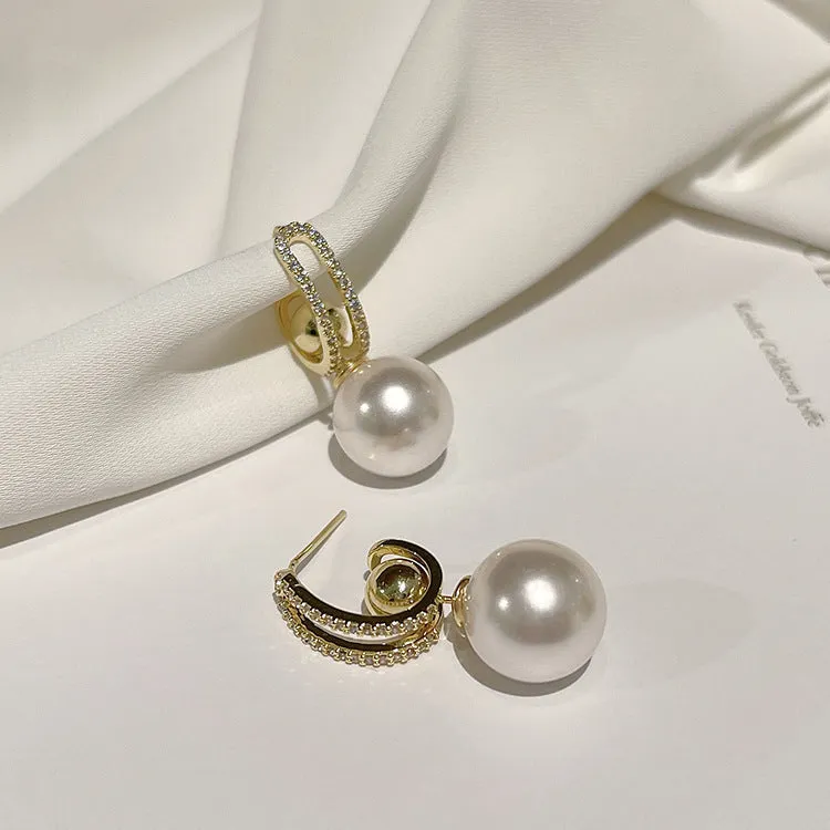 A Multi-wear Luxury High-end Earrings