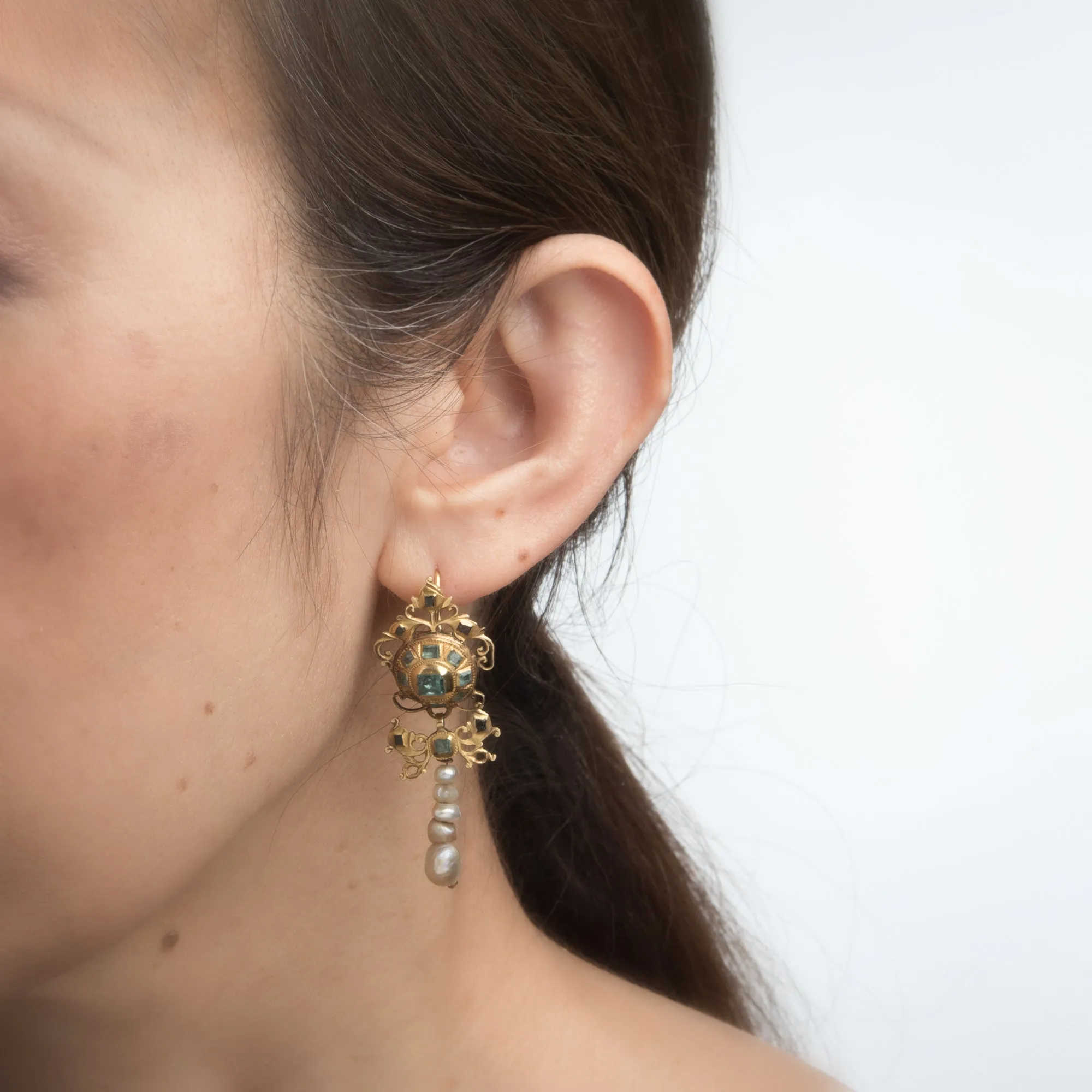 Antique Georgian 18th Century Iberian Earrings Emerald Pearl 22k Yellow Gold Spanish Old