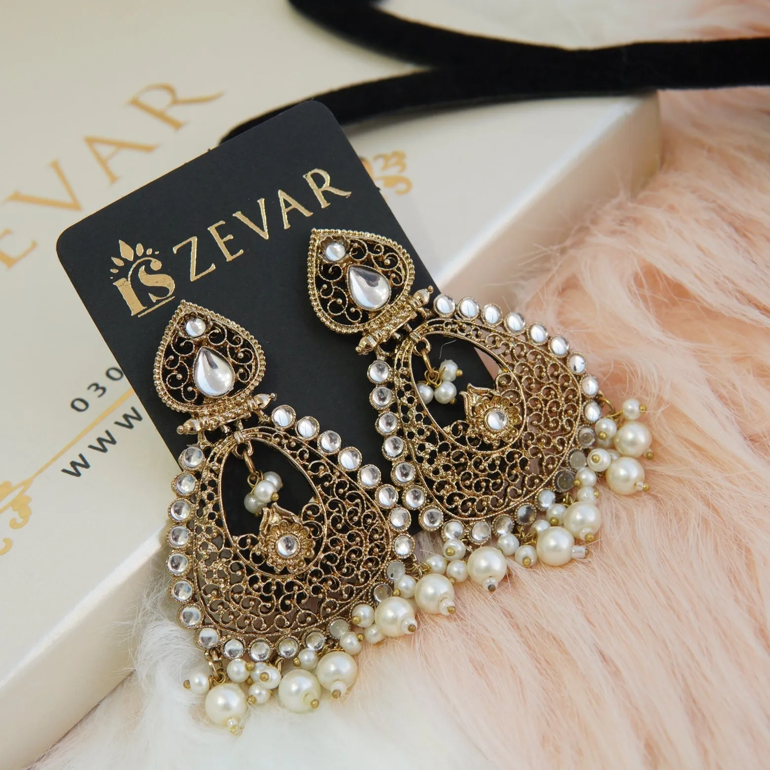 Antique Gold Design Earrings