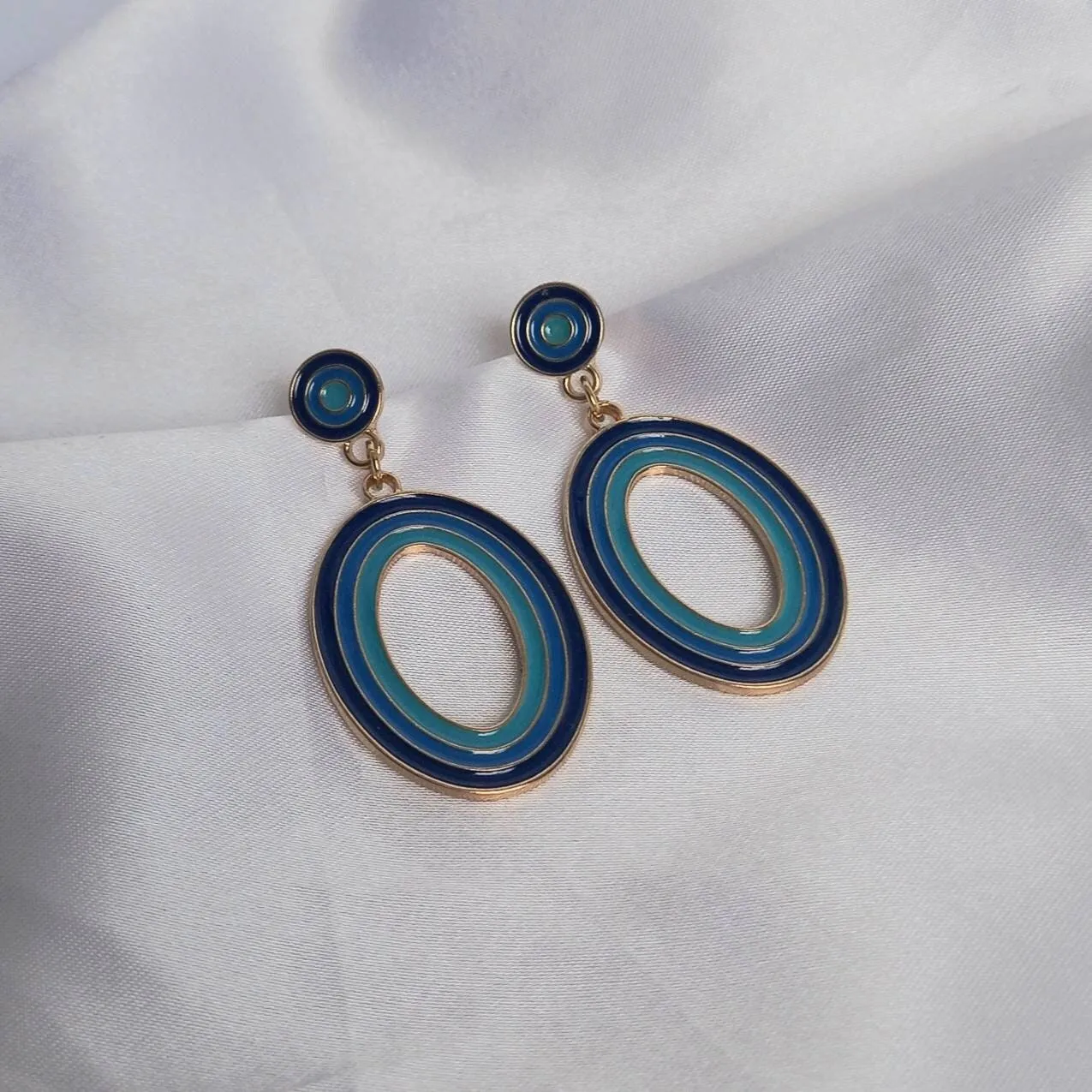 Blue & Gold Retro Drop Earrings - Oval Earrings,Blue Earrings In The UK,Gold Earrings,Blue Jewellery In The UK,Oval Jewellery,Round Earrings