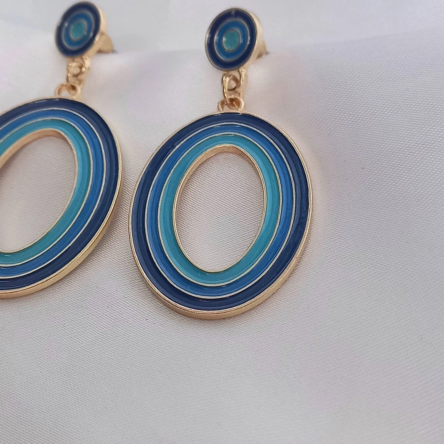 Blue & Gold Retro Drop Earrings - Oval Earrings,Blue Earrings In The UK,Gold Earrings,Blue Jewellery In The UK,Oval Jewellery,Round Earrings