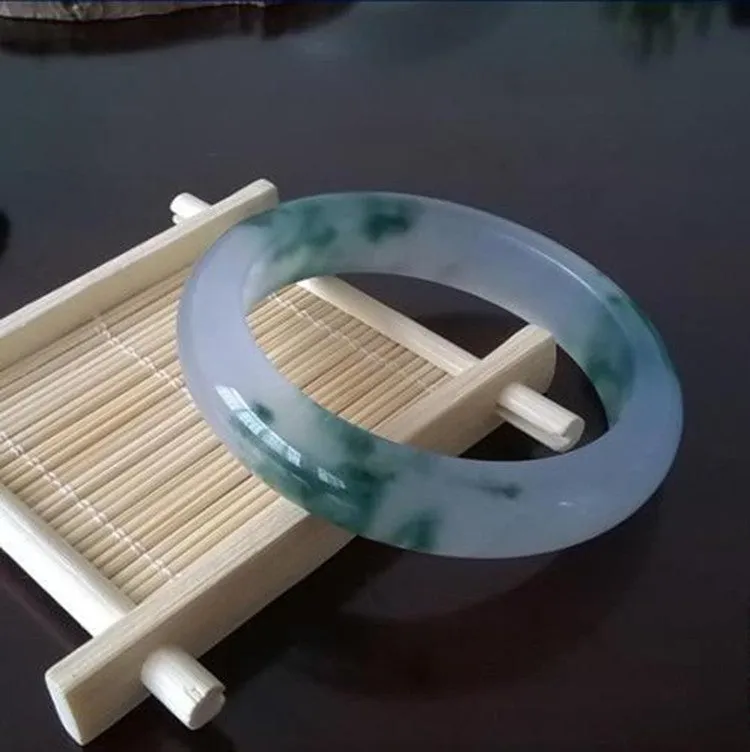 Bracelet effet émeraude en résine pour femmes