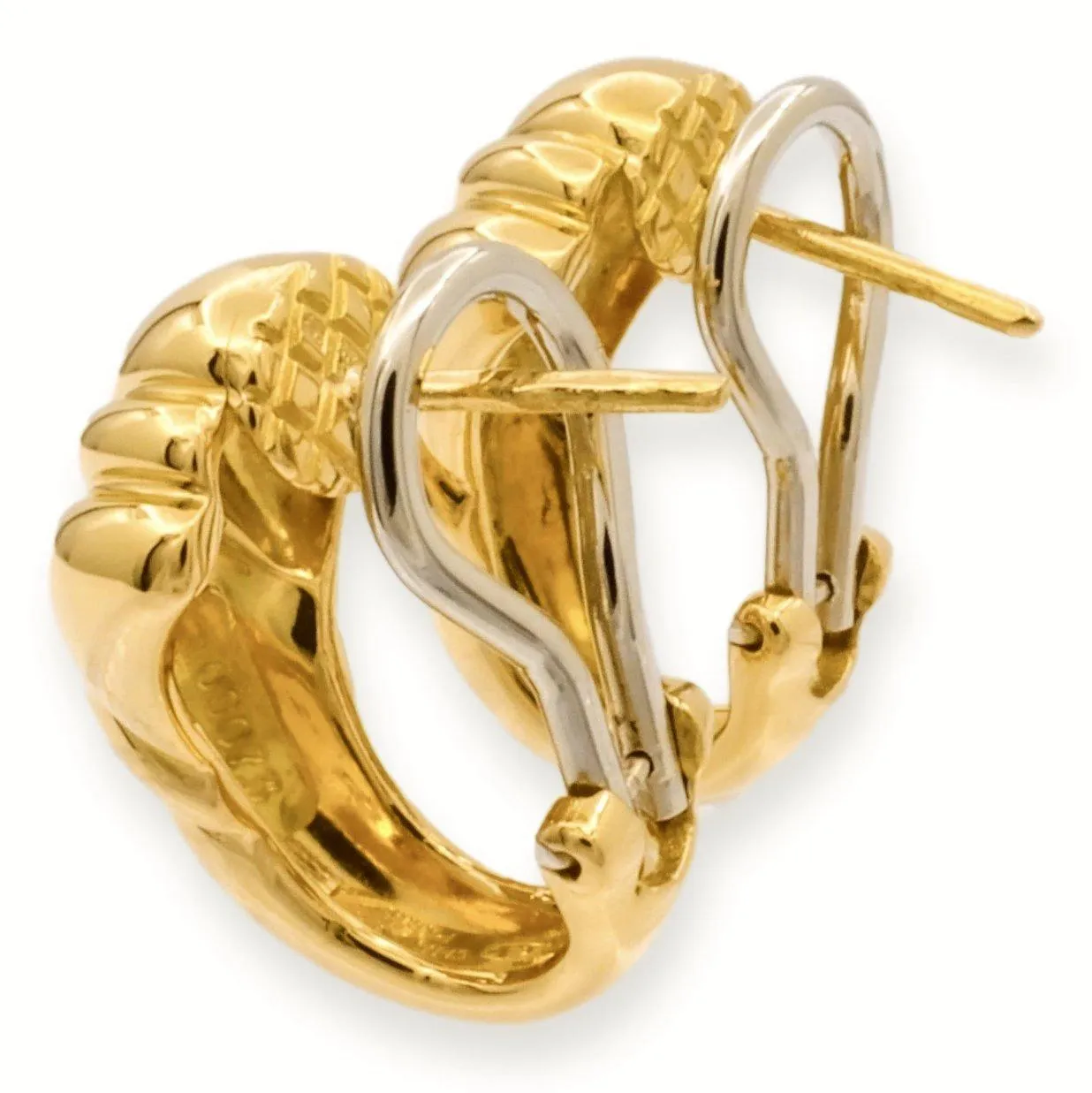 Chaumet Paris 18K Yellow Quilted Gold Clip Earrings