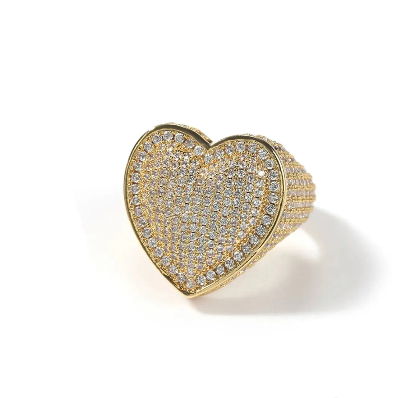 CHUNKY HEART RING