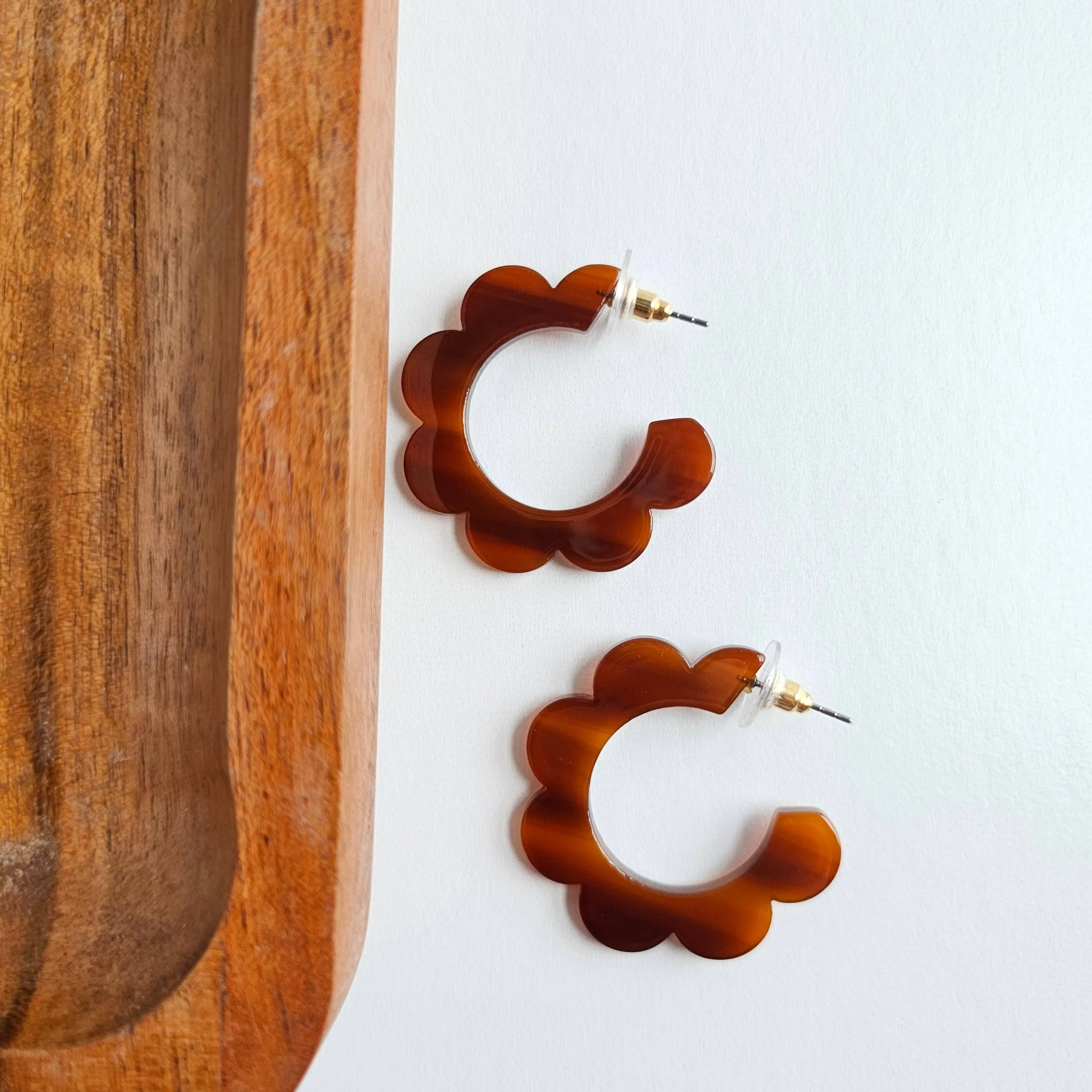 Flora Hoops - Walnut