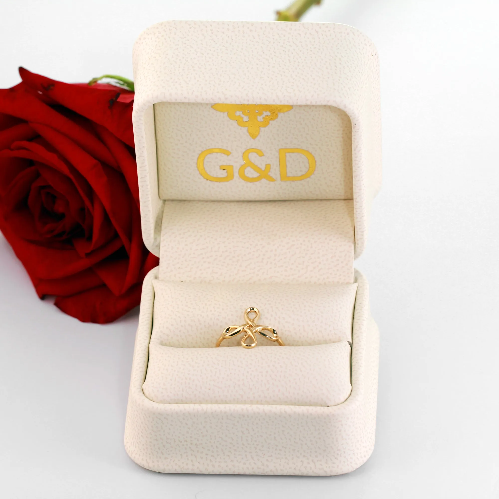 Flower Knot Infinity Ring in 18K Gold