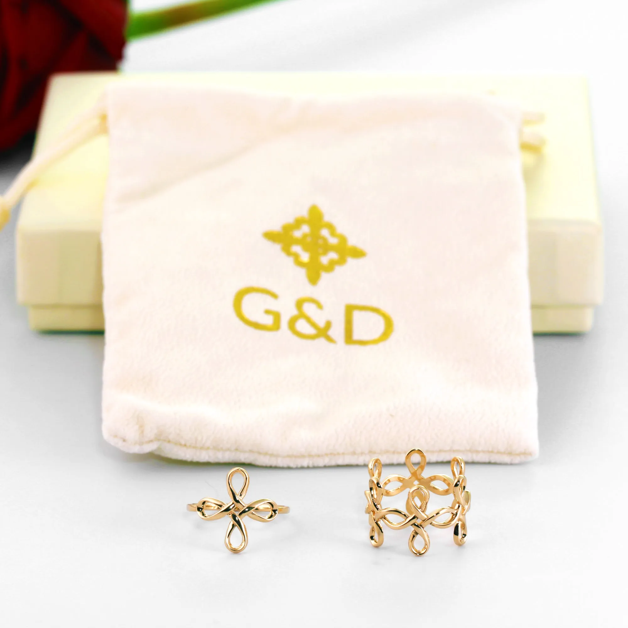 Flower Knot Infinity Ring in 18K Gold