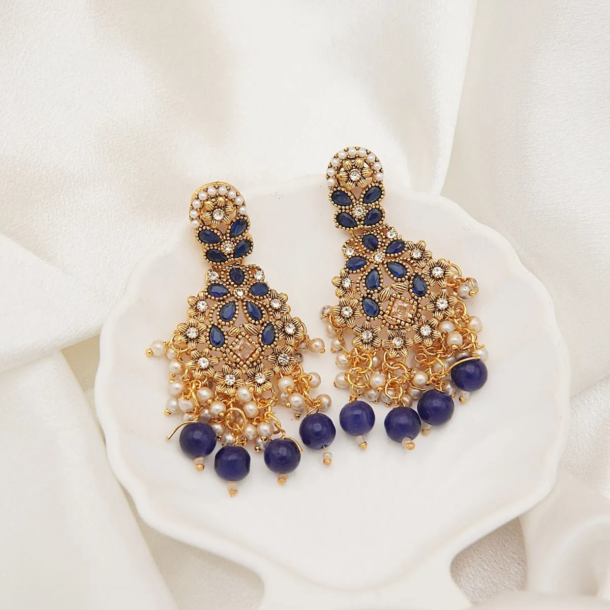 Glamouring Latkan Earrings