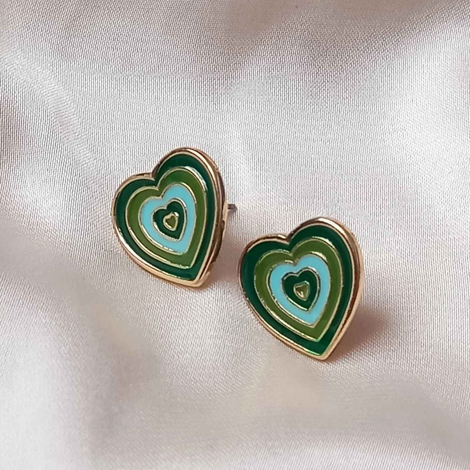 Green & Gold Retro Heart Stud Earrings -  Green 70's Style Earrings,Vintage Style,Green Jewellery,Gold Earrings,Gold Heart Stud Earrings