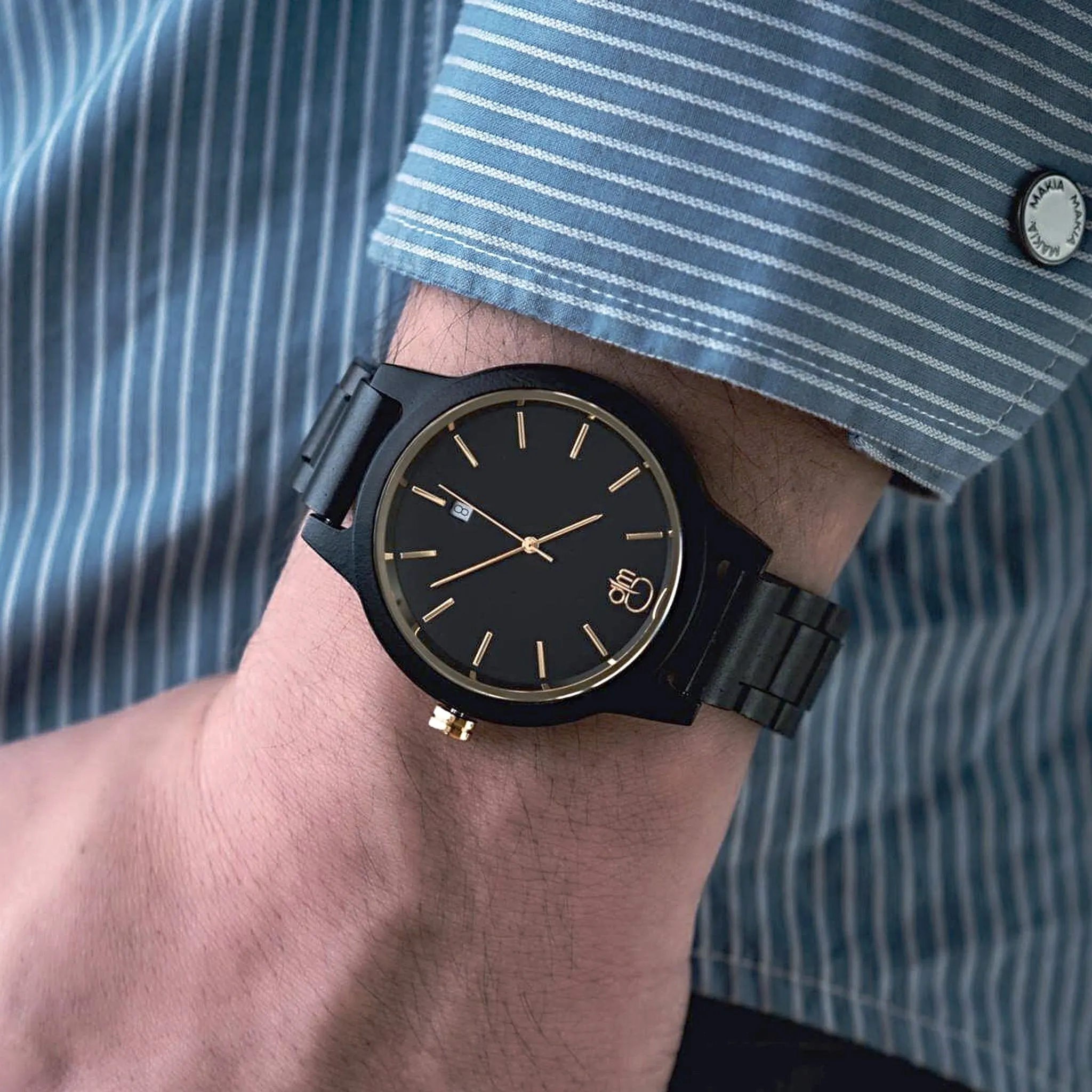 Havasu Ebony Minimalist Wood Watch - Black Dial, Sapphire Crystal, 18K Gold Plated, Swiss Quartz Movement | Cascade Series