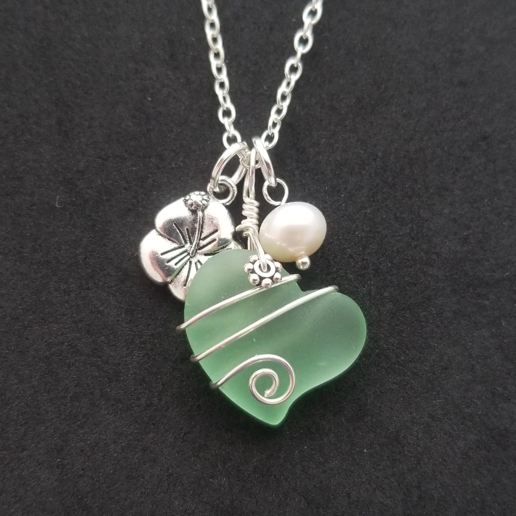 Hawaiian Jewelry Sea Glass Necklace, Wire Heart Necklace Peridot Green Necklace, Hibiscus Pearl, Beach Jewelry (August Birthstone)