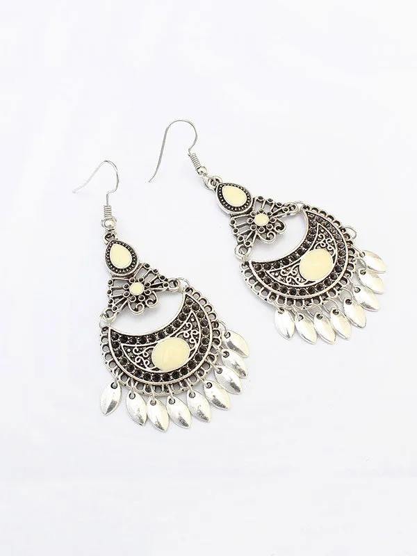 Hollow Crescent Retro Earrings