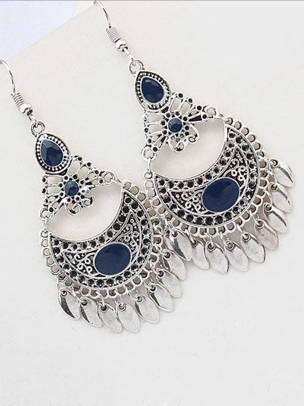 Hollow Crescent Retro Earrings
