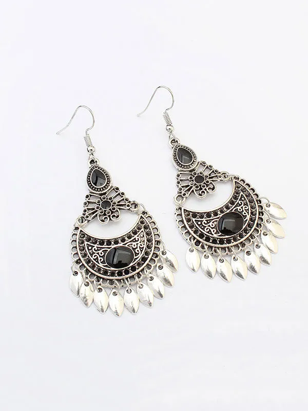 Hollow Crescent Retro Earrings
