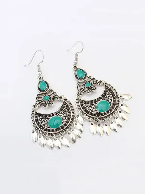Hollow Crescent Retro Earrings