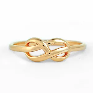Infinity Knot Ring in 18K Gold