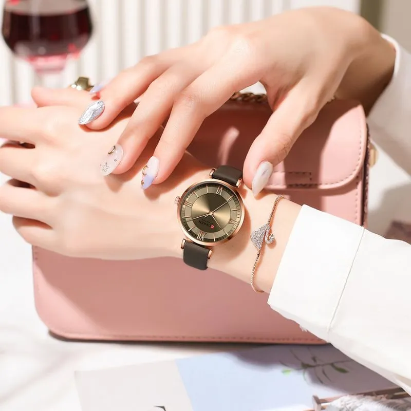 LUXURIOUS WATERPROOF LADIES WATCH | Elegance Meets Durability
