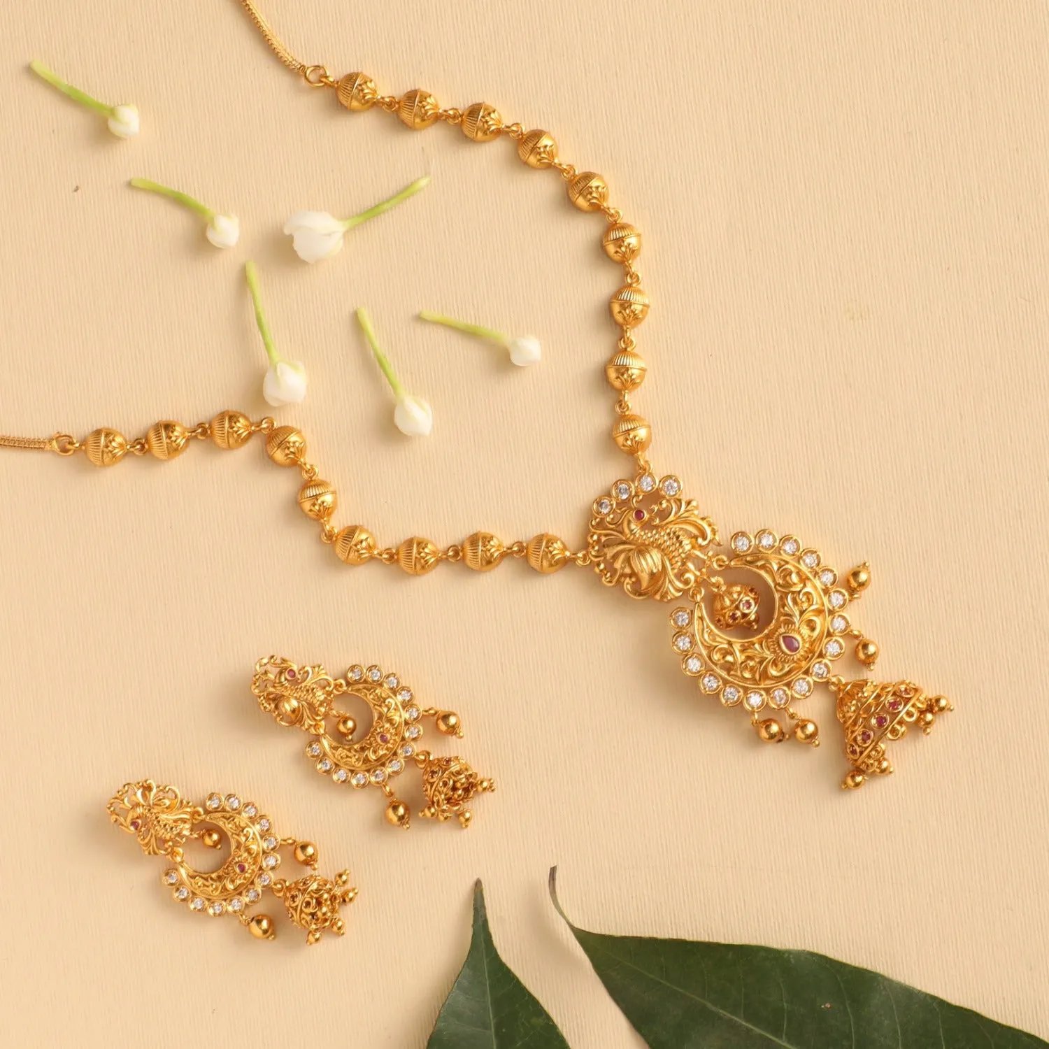 Mara Antique Necklace Set