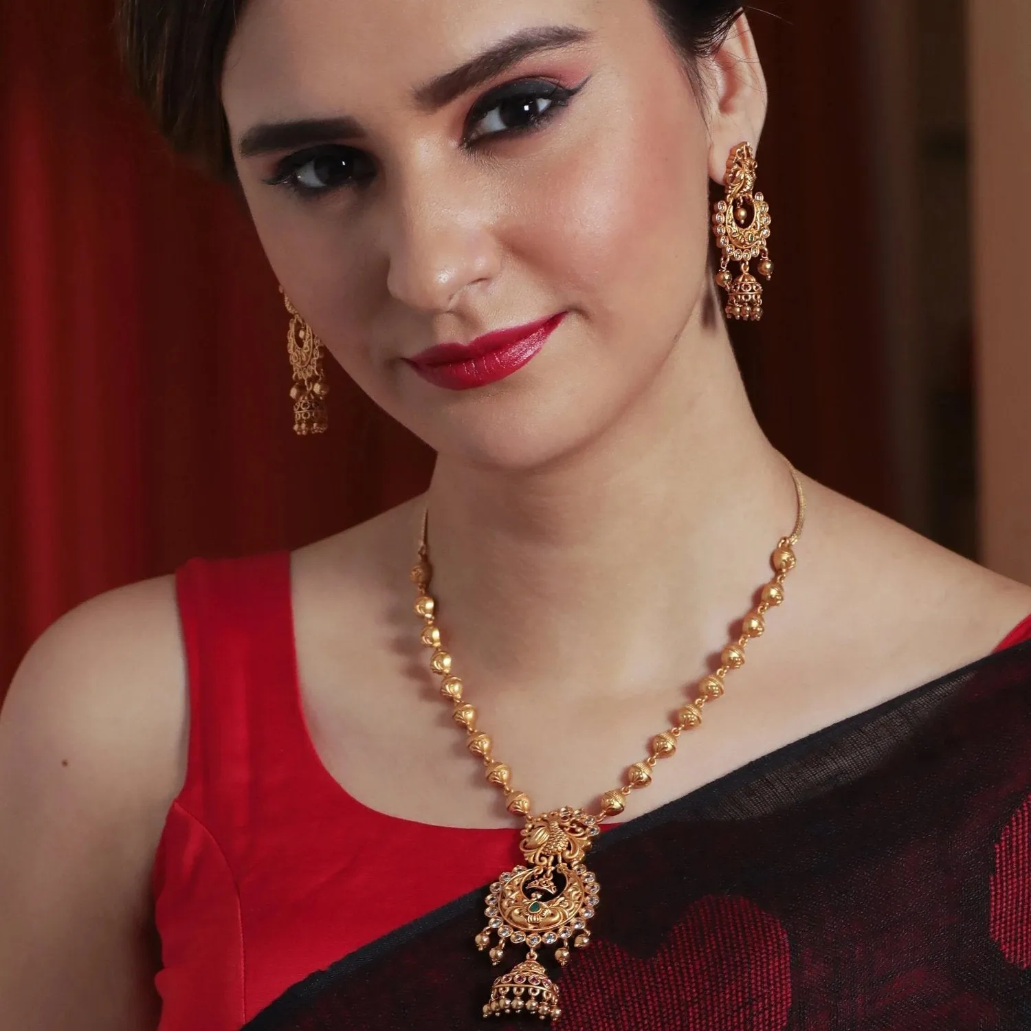 Mara Antique Necklace Set