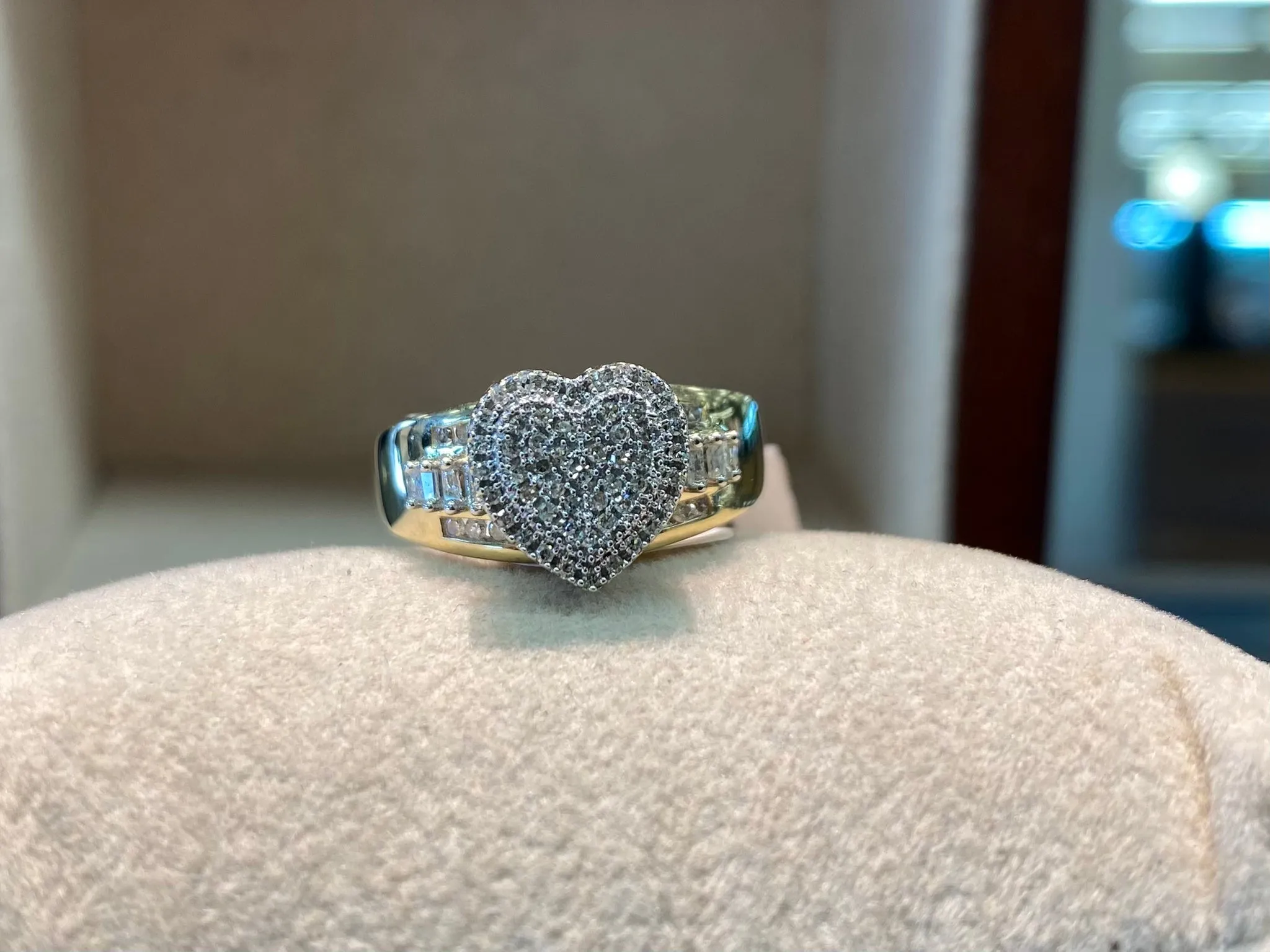 Mini Heart Shaped Diamond Ring