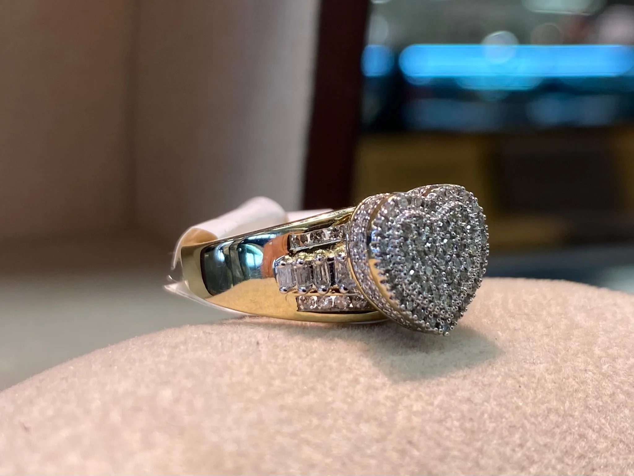 Mini Heart Shaped Diamond Ring