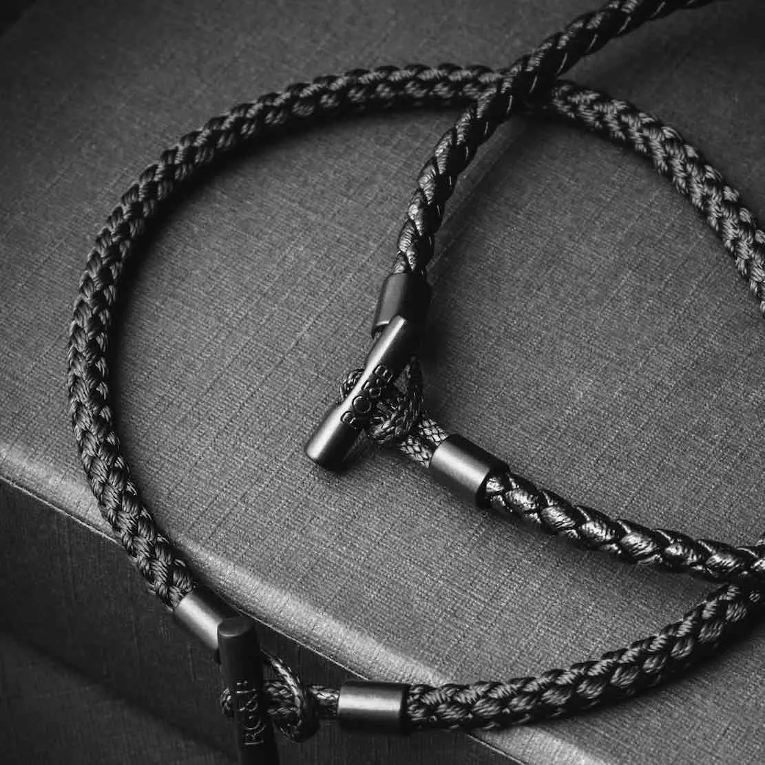 Minimal Bar Bracelet - Leather