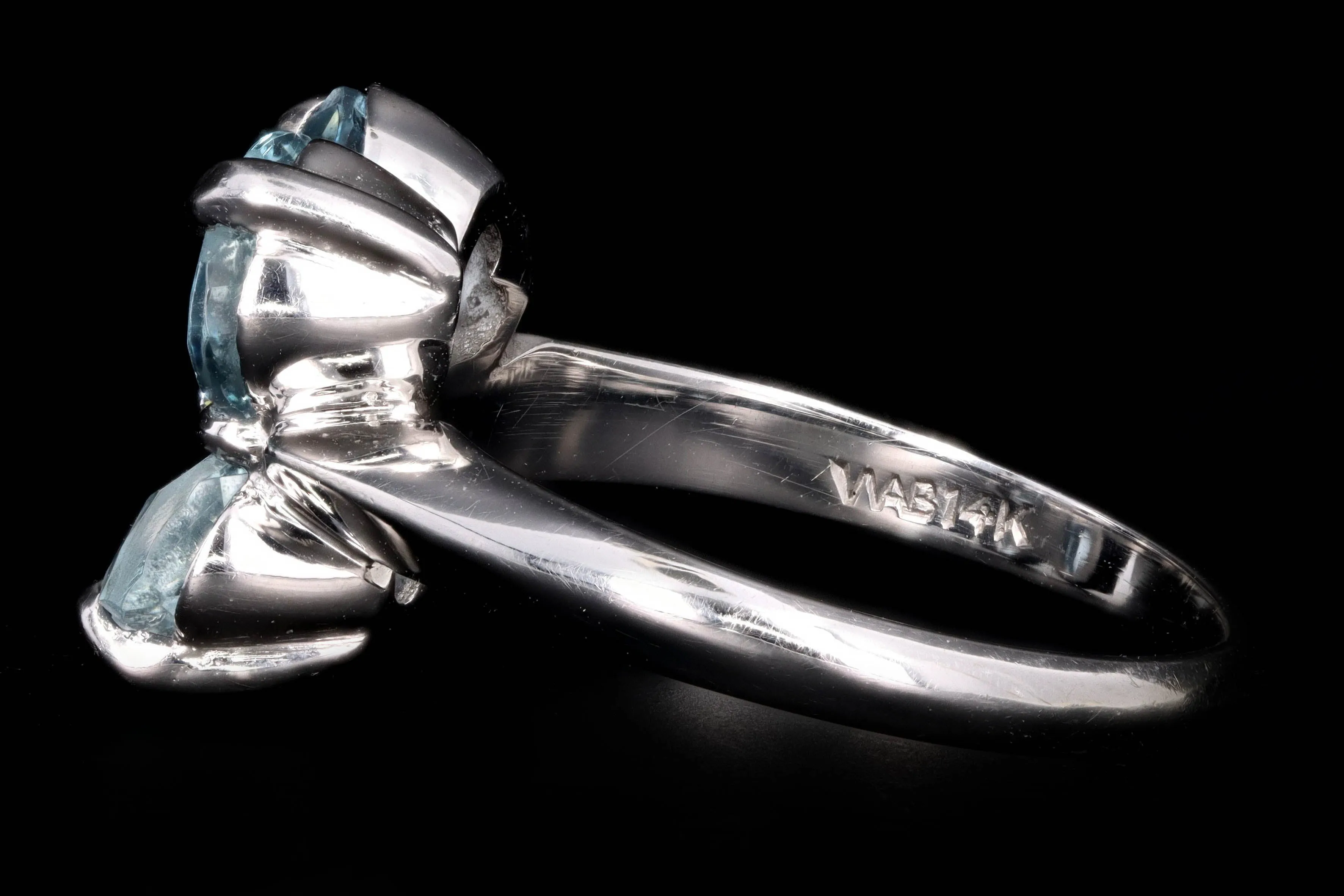 Modern 14K White Gold 2 Carat Aquamarine & Diamond Clover Ring