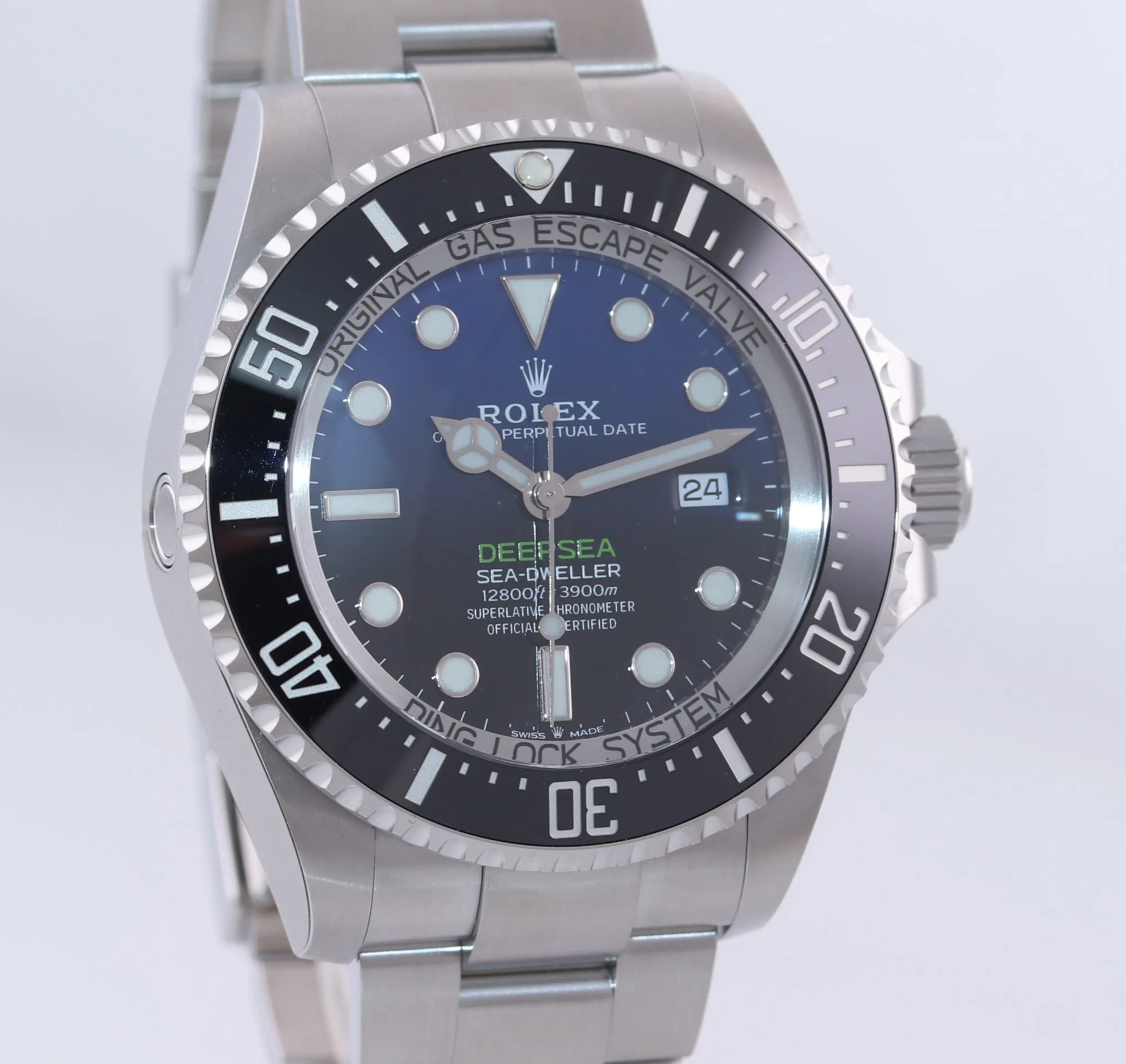 NEW PAPERS Rolex Sea-Dweller Deepsea Cameron Blue 126660 44mm Watch Box