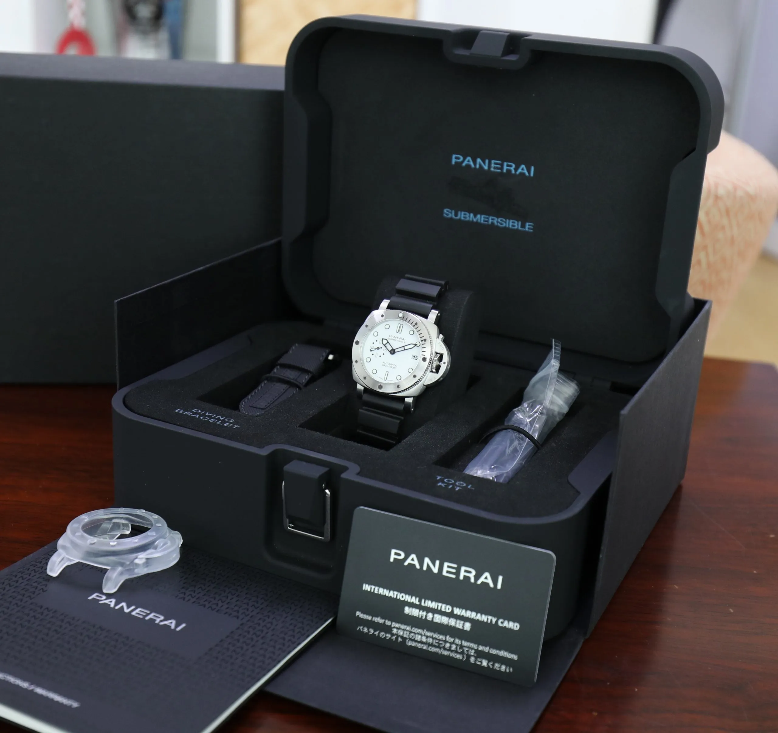 Panerai Submersible Bianco PAM01223 42mm Steel White Dial