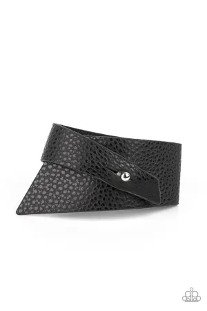 PIECE Offering Black Paparazzi Bracelet