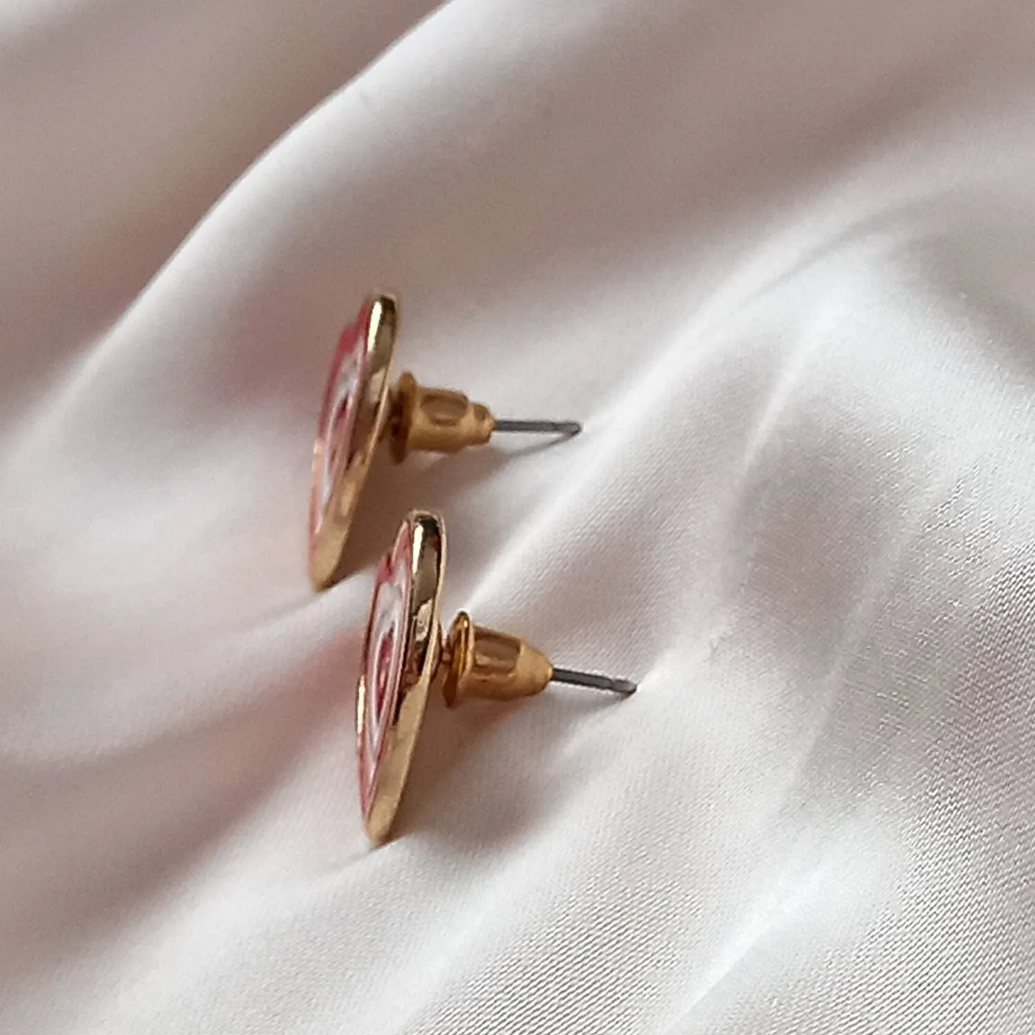Pink & Gold Retro Heart Stud Earrings -  Pink 70's Style Earrings,Vintage Style,Pink Jewellery,Gold Earrings,Gold Heart Stud Earrings