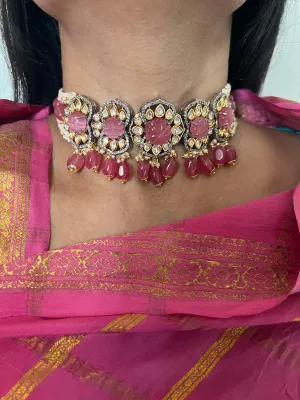 Pink Carved Stone Kundan Choker with Earrings