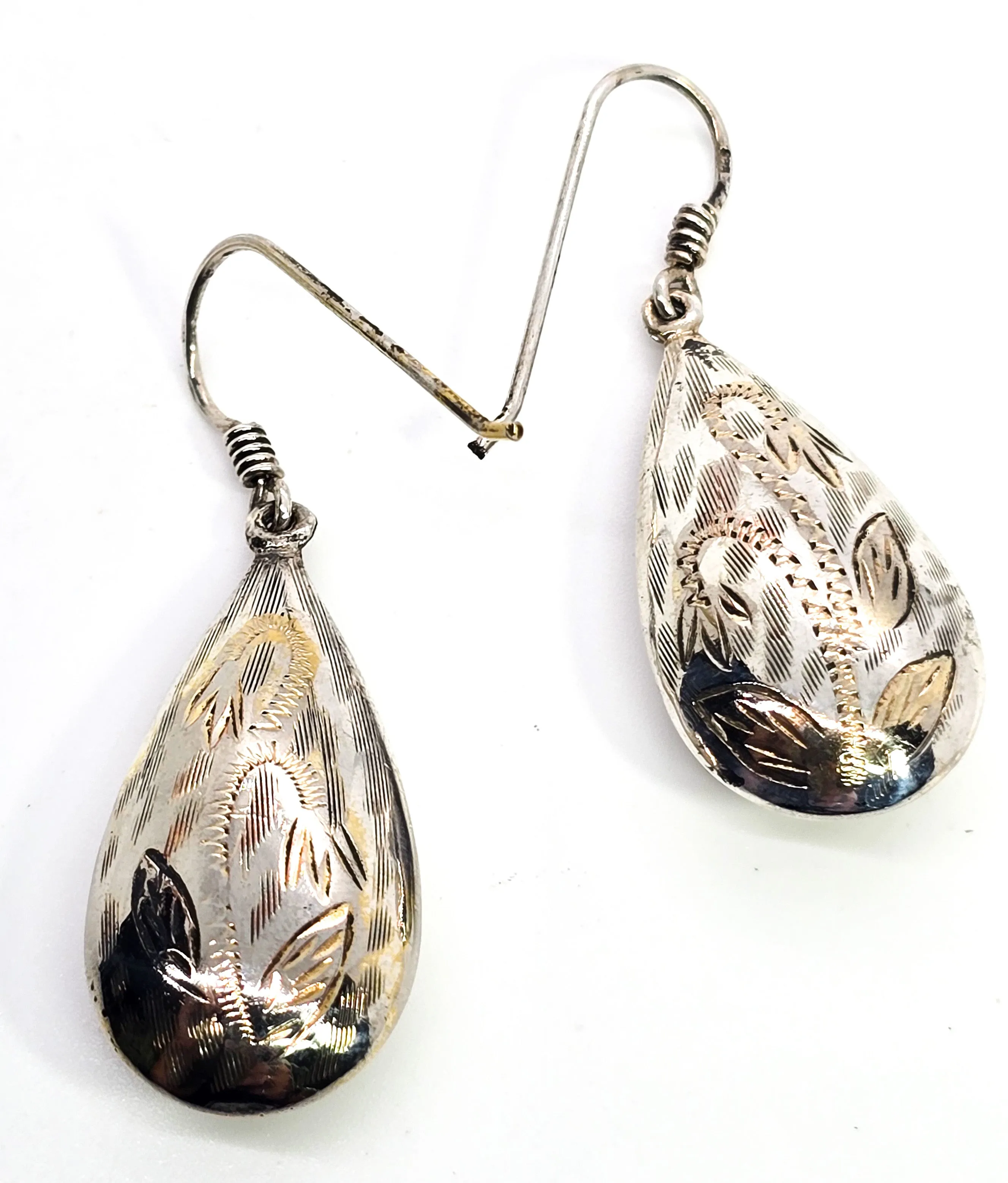 Puffy tear drop silver and gold etched flower vintage drop sterling silver retro earrings