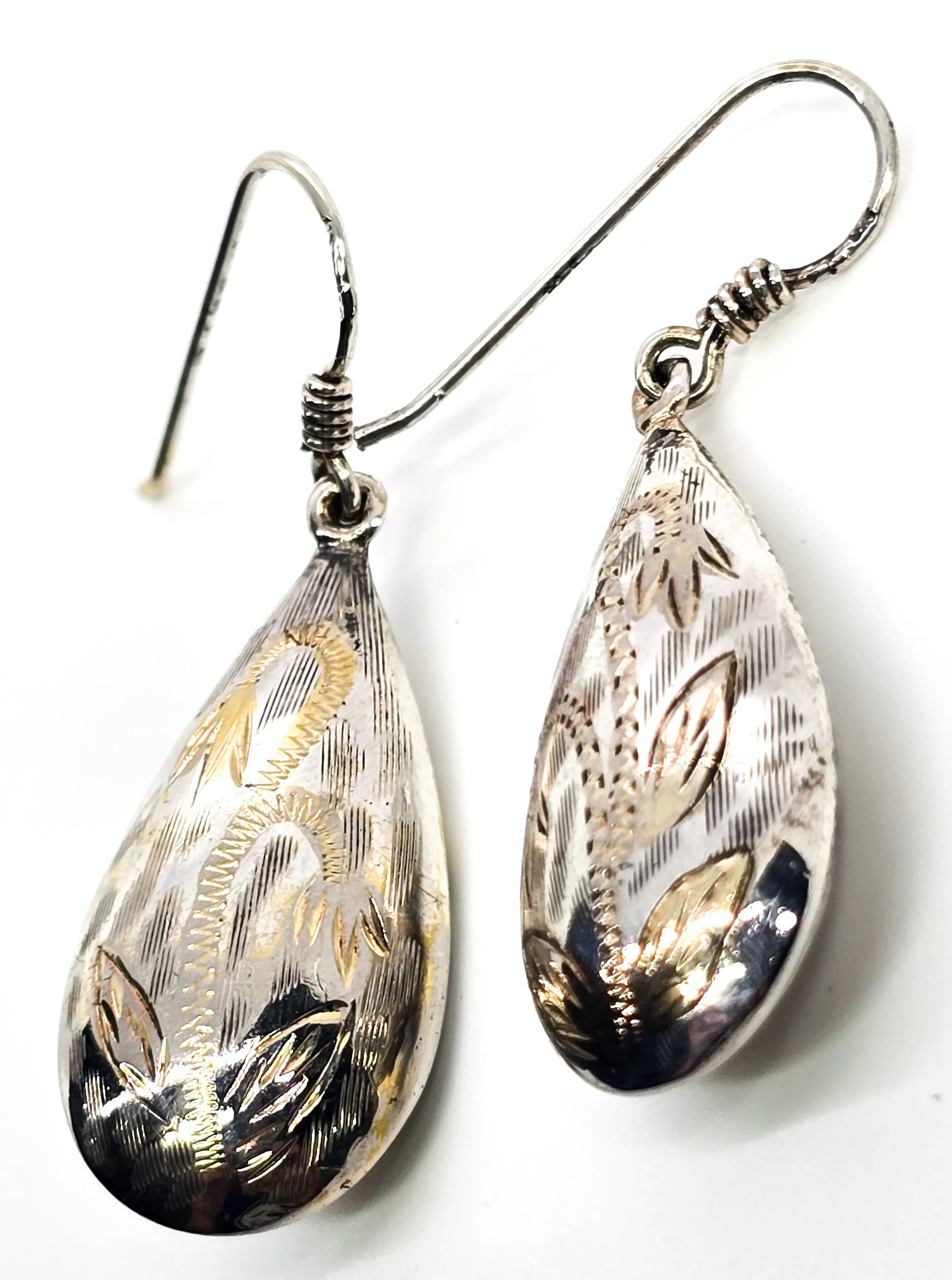 Puffy tear drop silver and gold etched flower vintage drop sterling silver retro earrings