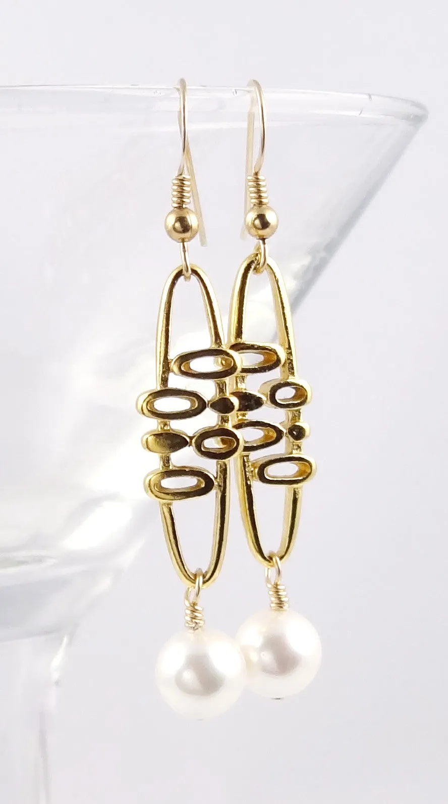 Retro Gold & Pearl Drop Earrings