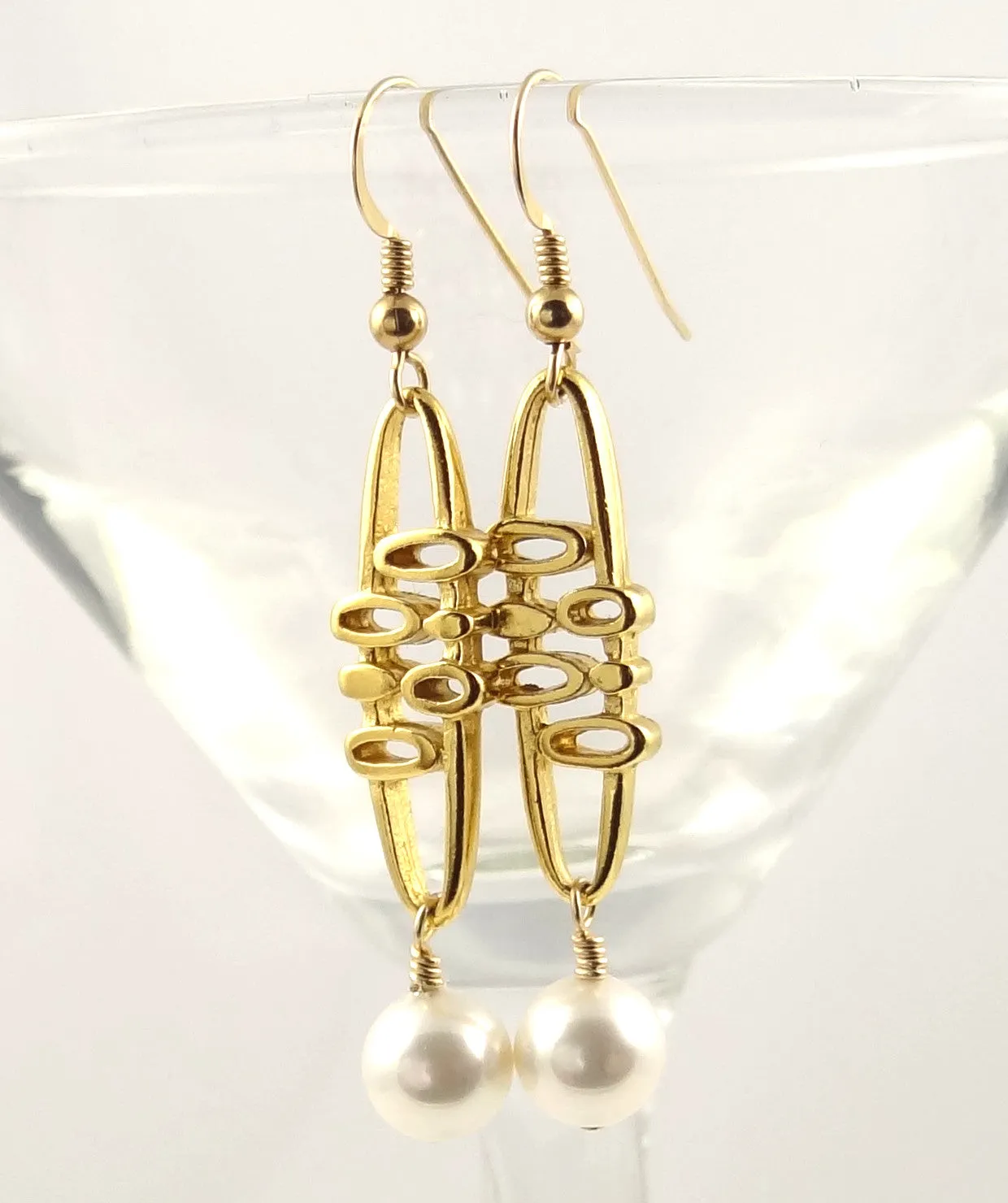 Retro Gold & Pearl Drop Earrings