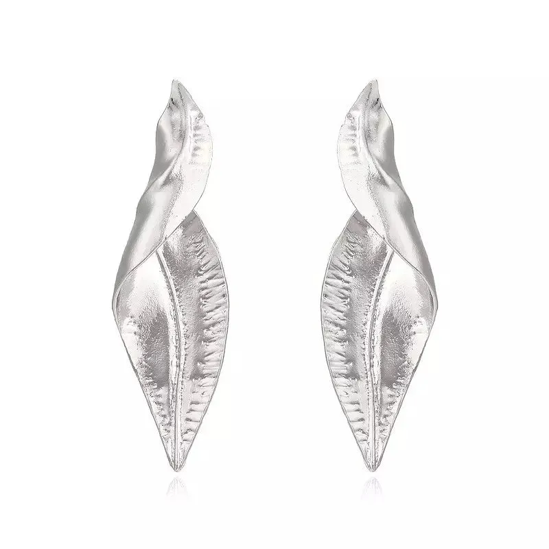Retro Twisted Gold Color Leaf Earrings