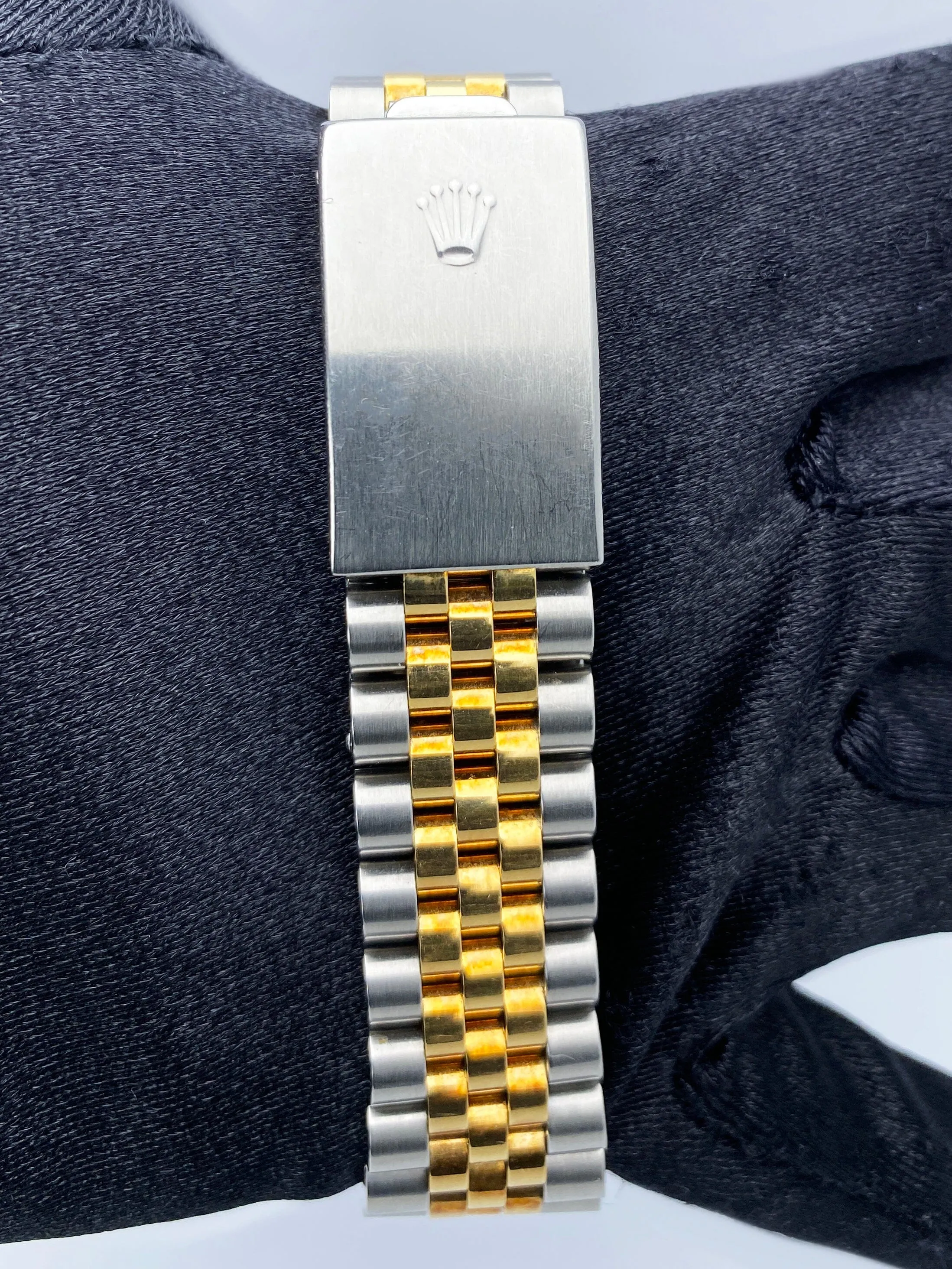 Rolex Datejust 16233 Silver Dial Mens Watch Box Papers