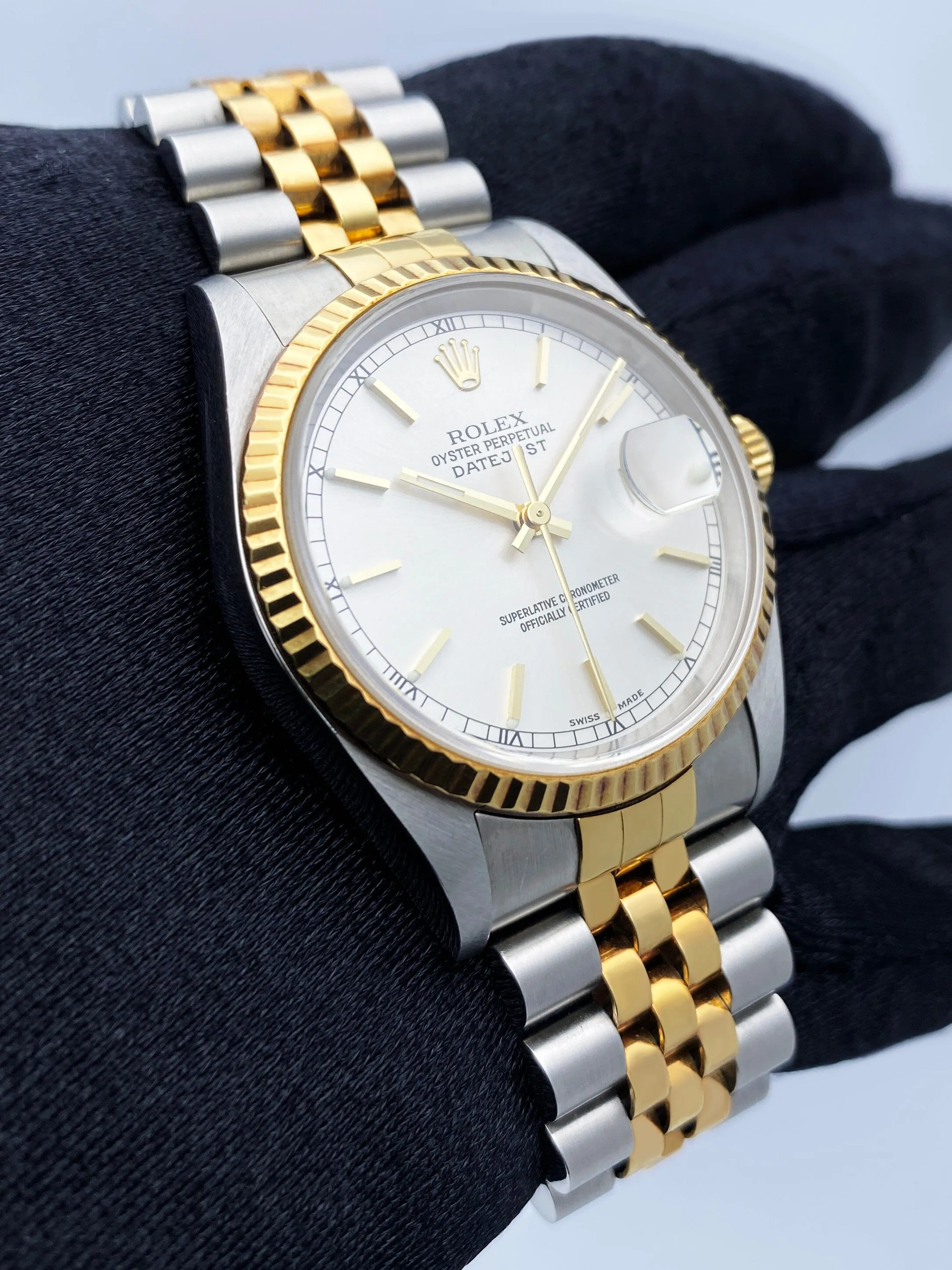 Rolex Datejust 16233 Silver Dial Mens Watch Box Papers