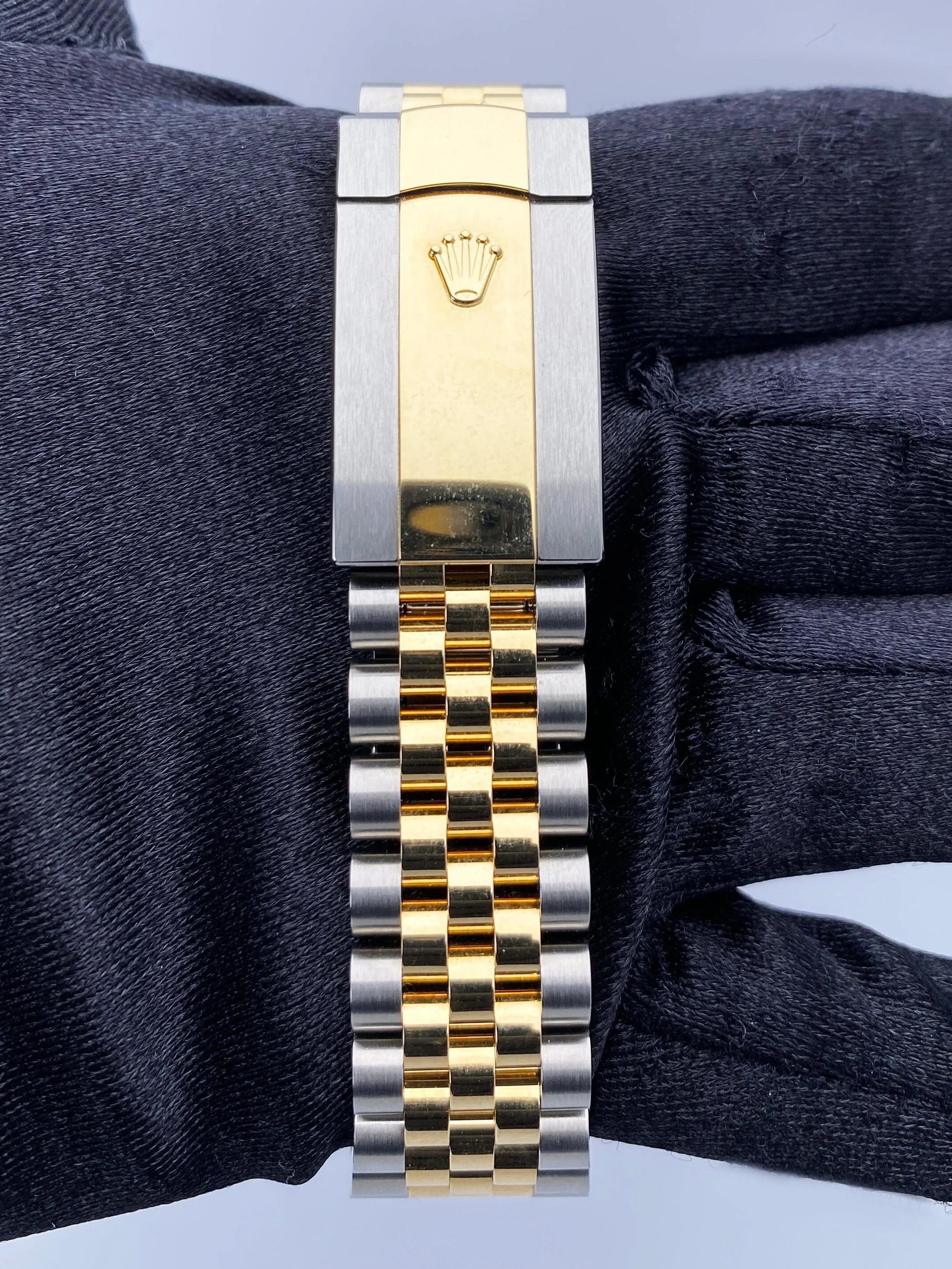 Rolex Datejust 36 126233 Wimbledon Dial Mens Watch Box Papers