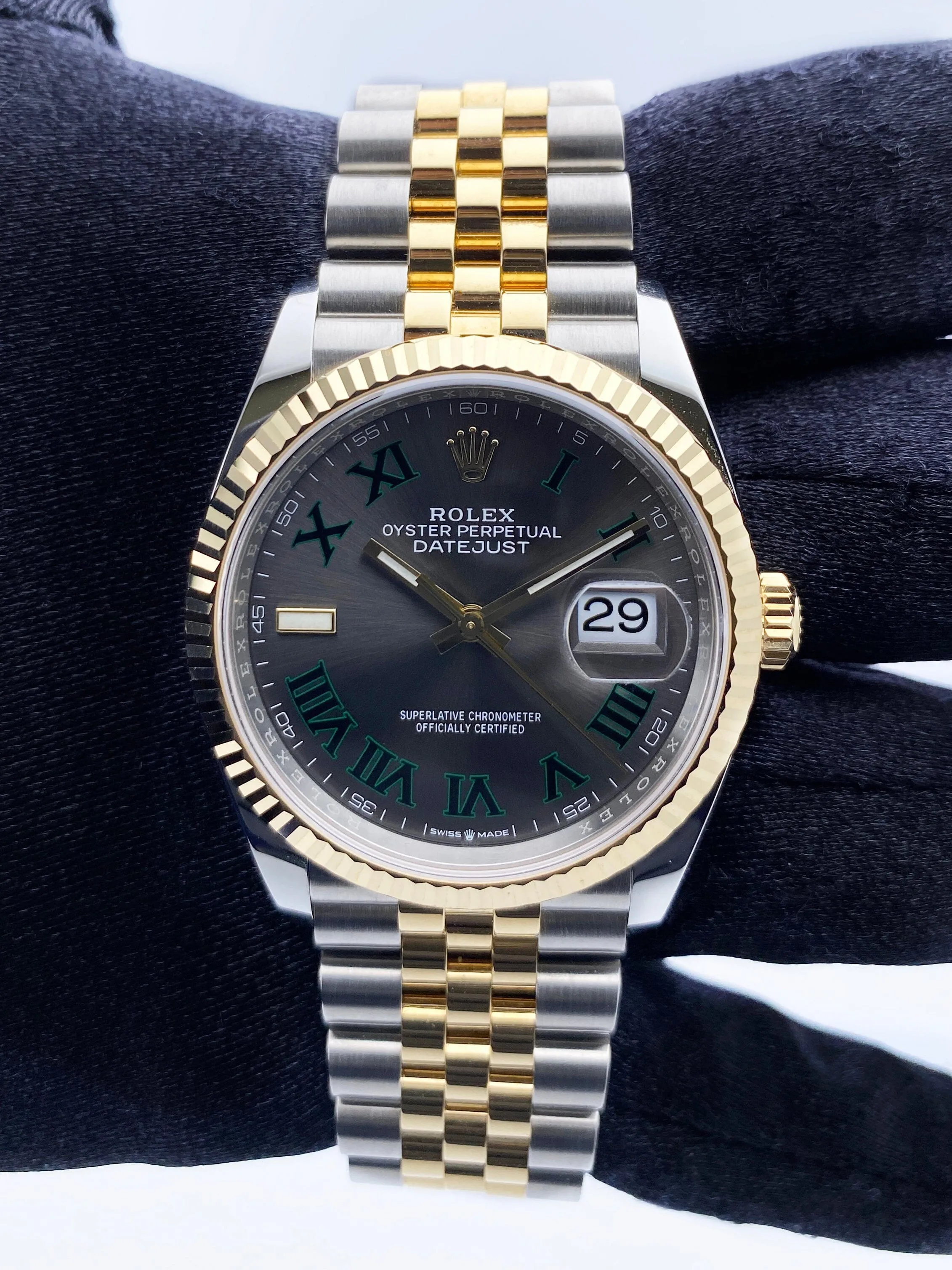 Rolex Datejust 36 126233 Wimbledon Dial Mens Watch Box Papers